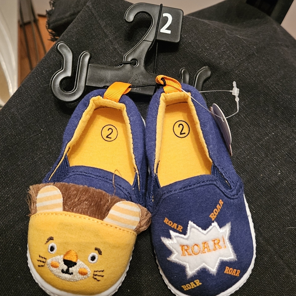 Infant Slip On Shoes (Size 2) - Picture 1 of 3